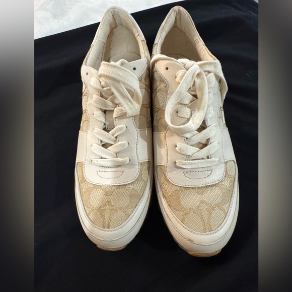 Like new – authentic coach athletic shoes, white size 9 - Picture 7 of 10